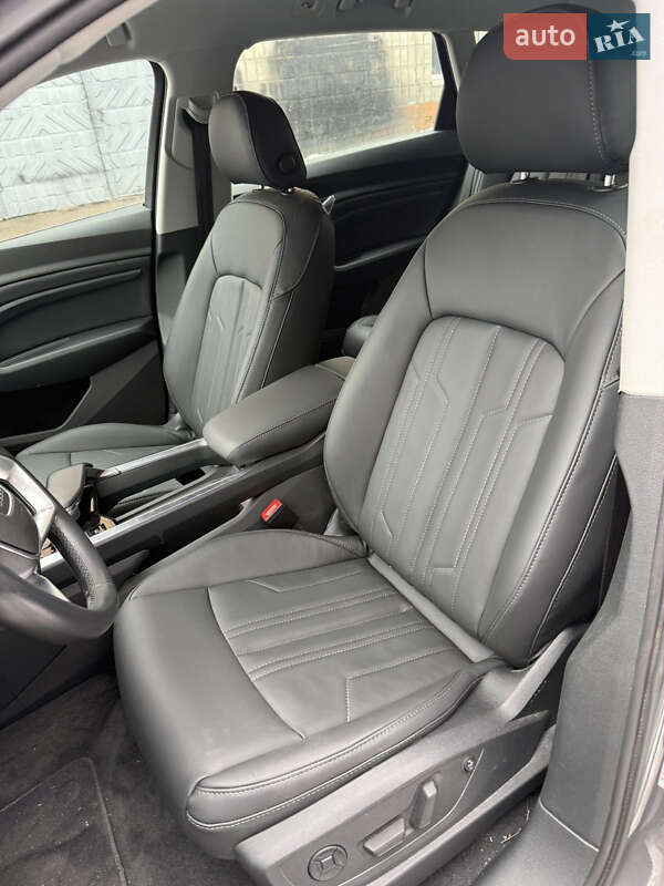 Внедорожник / Кроссовер Audi e-tron 2020 в Житомире фото 13 Внедорожник / Кроссовер Audi e-tron 2020 в Житомире