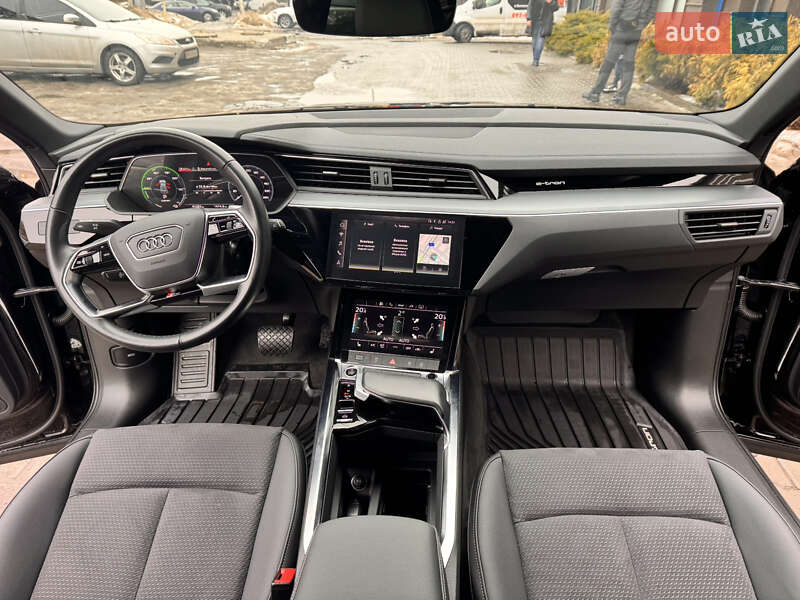 Позашляховик / Кросовер Audi e-tron 2022 в Хмельницькому