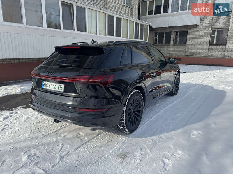 Внедорожник / Кроссовер Audi e-tron 2019 в Львове