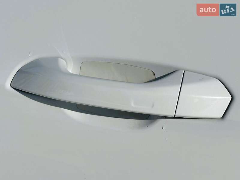 Позашляховик / Кросовер Audi e-tron 2019 в Києві