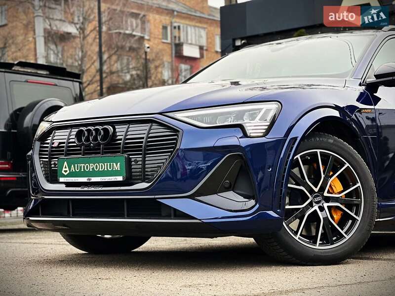Позашляховик / Кросовер Audi e-tron 2021 в Києві фото 4 Позашляховик / Кросовер Audi e-tron 2021 в Києві