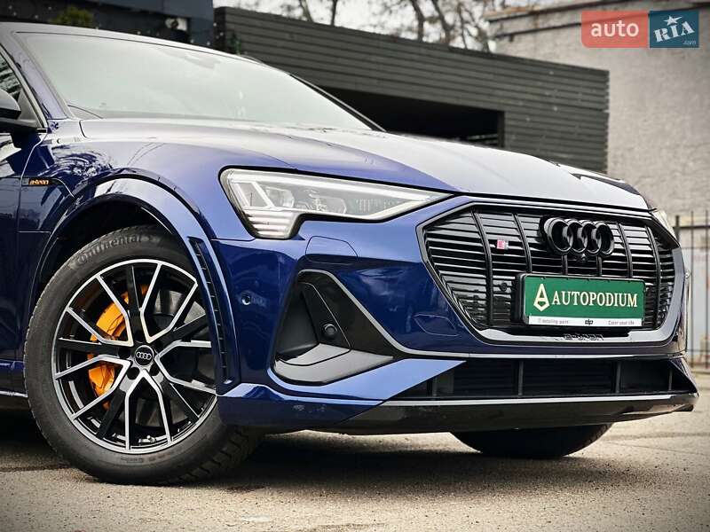 Позашляховик / Кросовер Audi e-tron 2021 в Києві фото 6 Позашляховик / Кросовер Audi e-tron 2021 в Києві