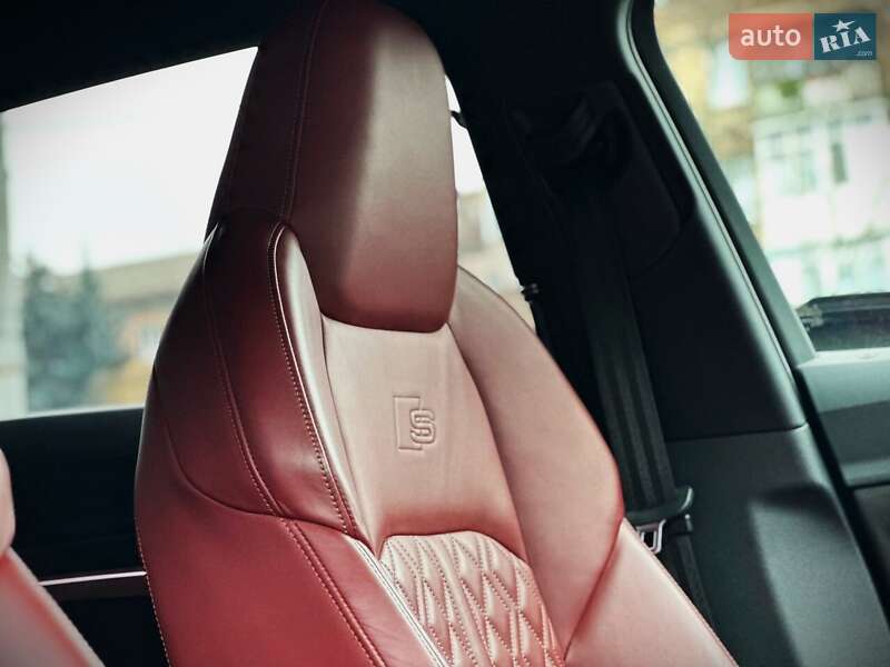 Позашляховик / Кросовер Audi e-tron 2021 в Києві фото 32 Позашляховик / Кросовер Audi e-tron 2021 в Києві