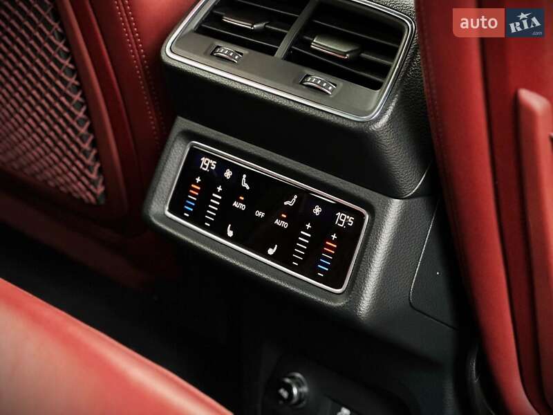 Позашляховик / Кросовер Audi e-tron 2021 в Києві фото 35 Позашляховик / Кросовер Audi e-tron 2021 в Києві