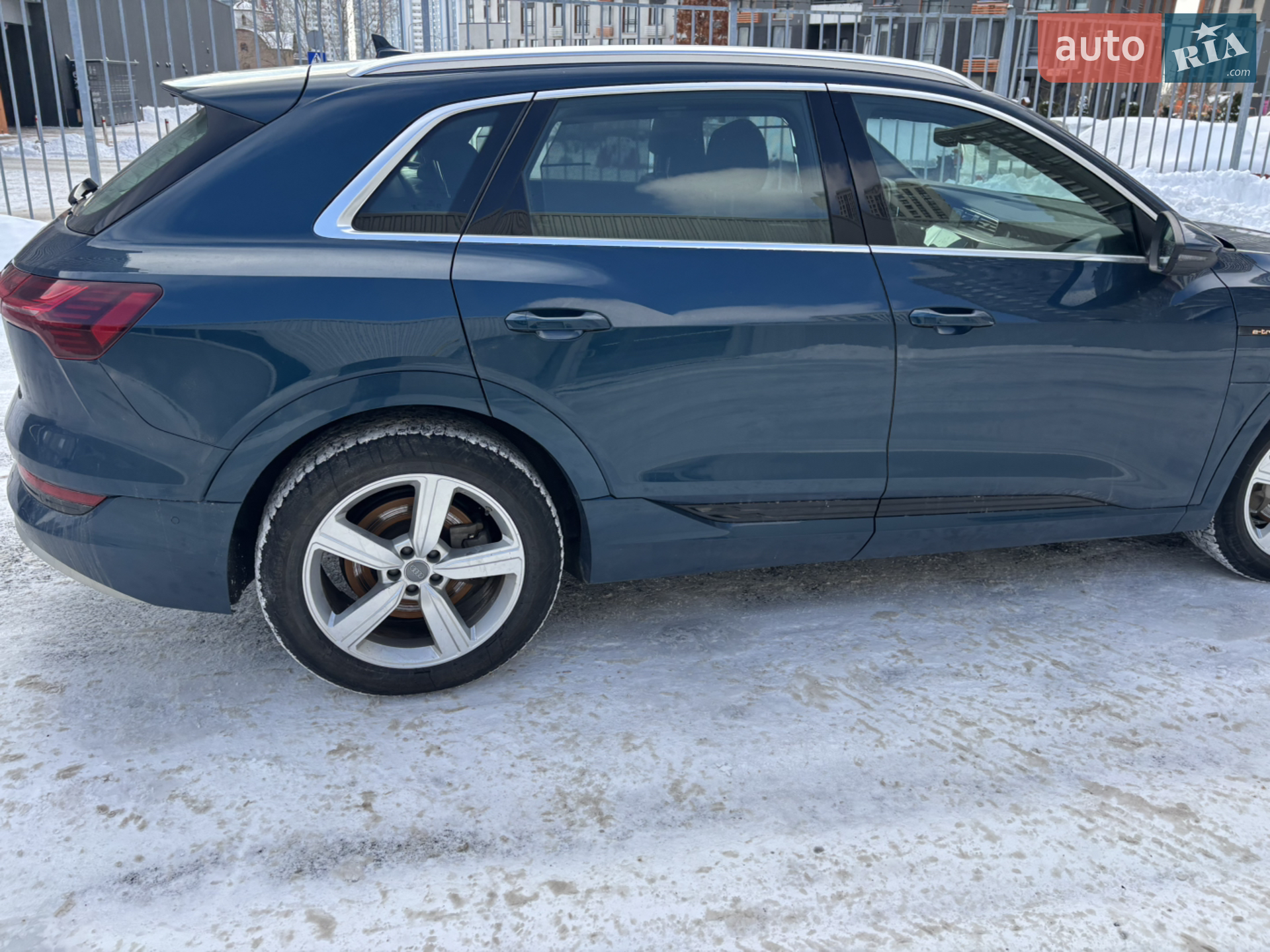 2020 Audi e-tron - мініатюра 6