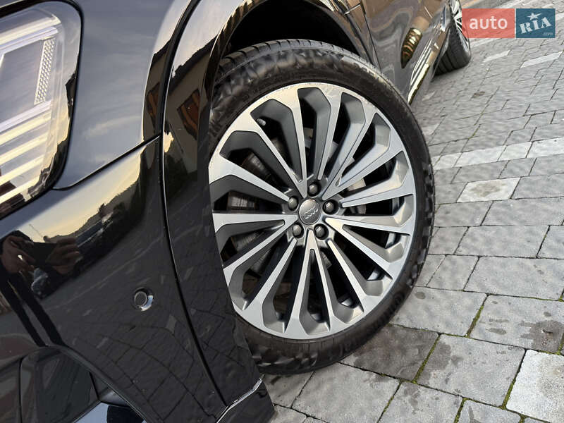Позашляховик / Кросовер Audi e-tron 2019 в Трускавці фото 29 Позашляховик / Кросовер Audi e-tron 2019 в Трускавці