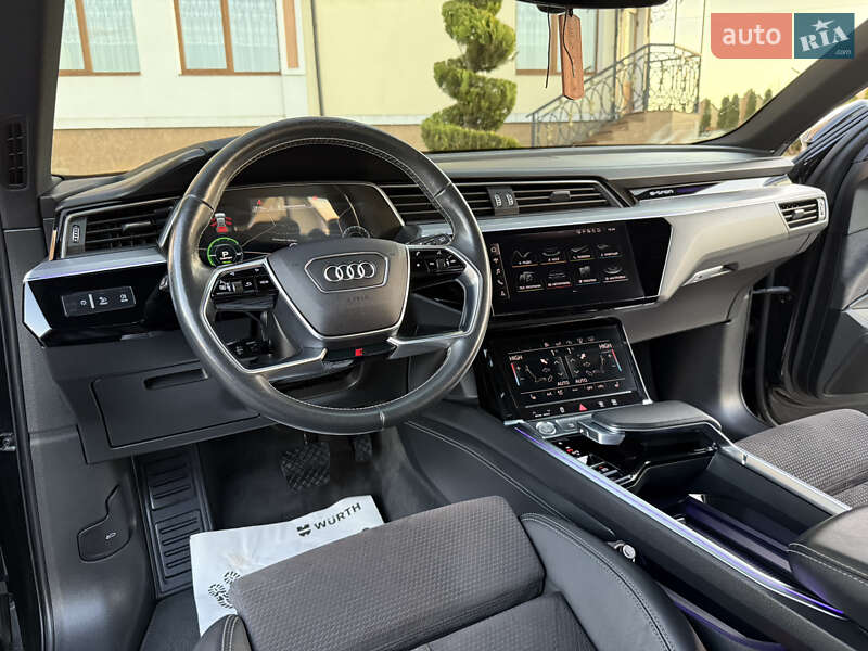 Позашляховик / Кросовер Audi e-tron 2019 в Трускавці фото 73 Позашляховик / Кросовер Audi e-tron 2019 в Трускавці