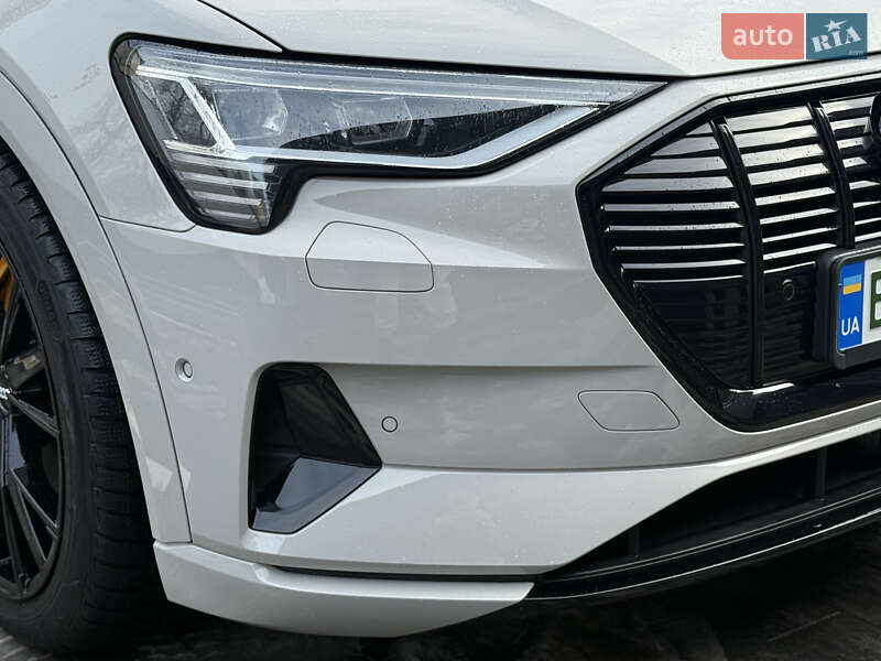 Внедорожник / Кроссовер Audi e-tron 2018 в Ровно фото 76 Внедорожник / Кроссовер Audi e-tron 2018 в Ровно