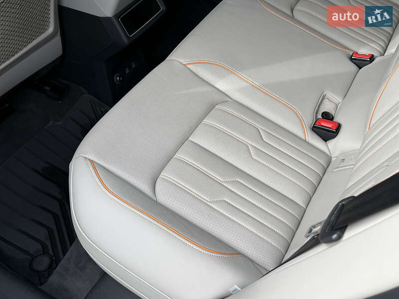 Внедорожник / Кроссовер Audi e-tron 2018 в Ровно фото 112 Внедорожник / Кроссовер Audi e-tron 2018 в Ровно