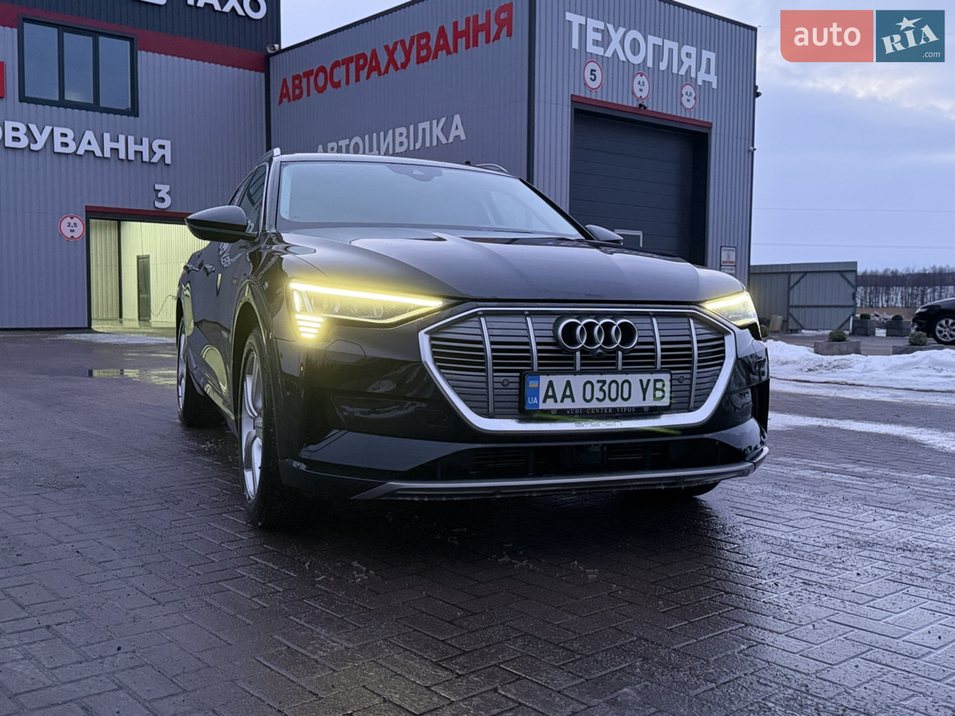 2019 Audi e-tron - мініатюра 9
