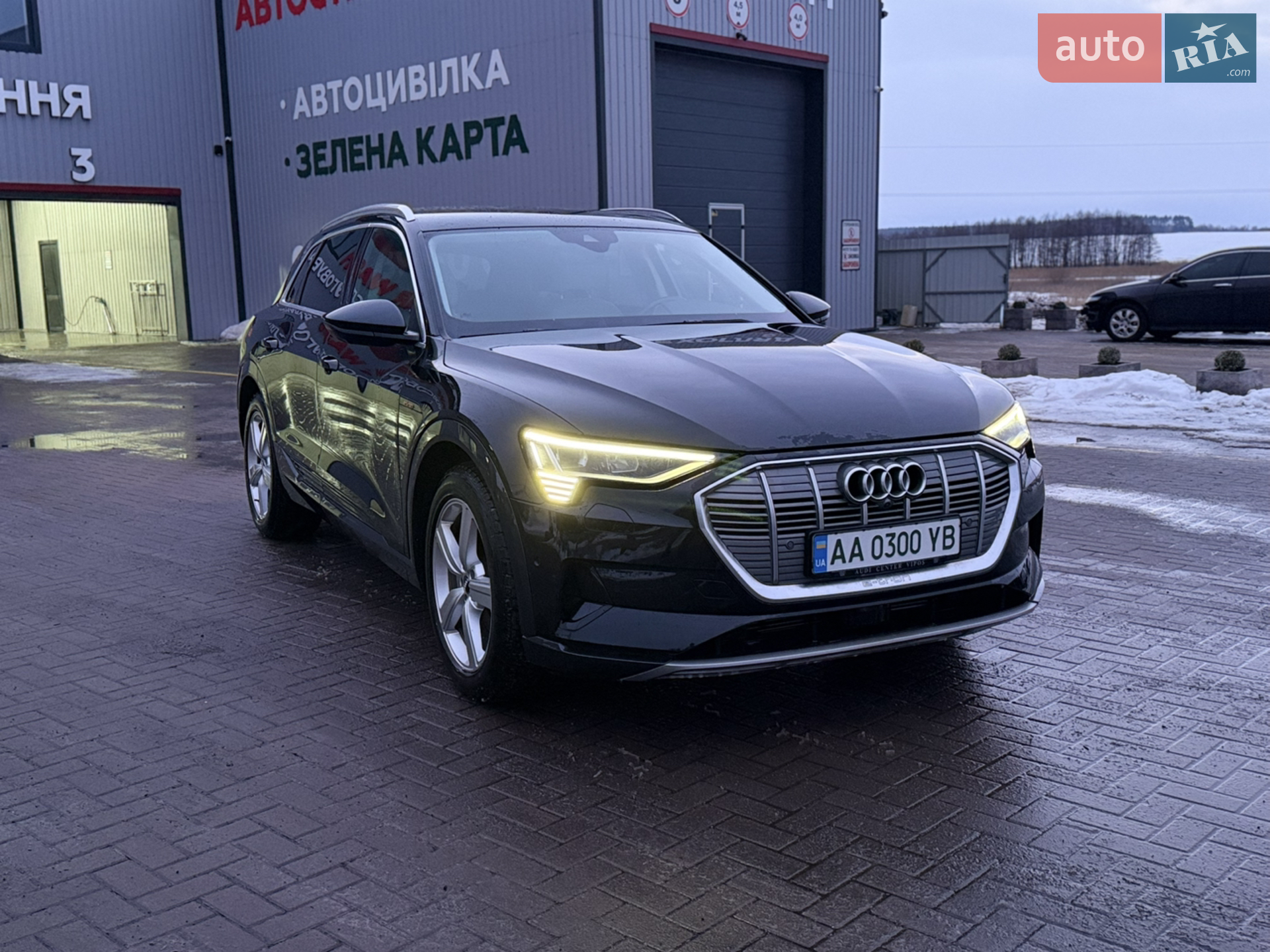 2019 Audi e-tron - мініатюра 11