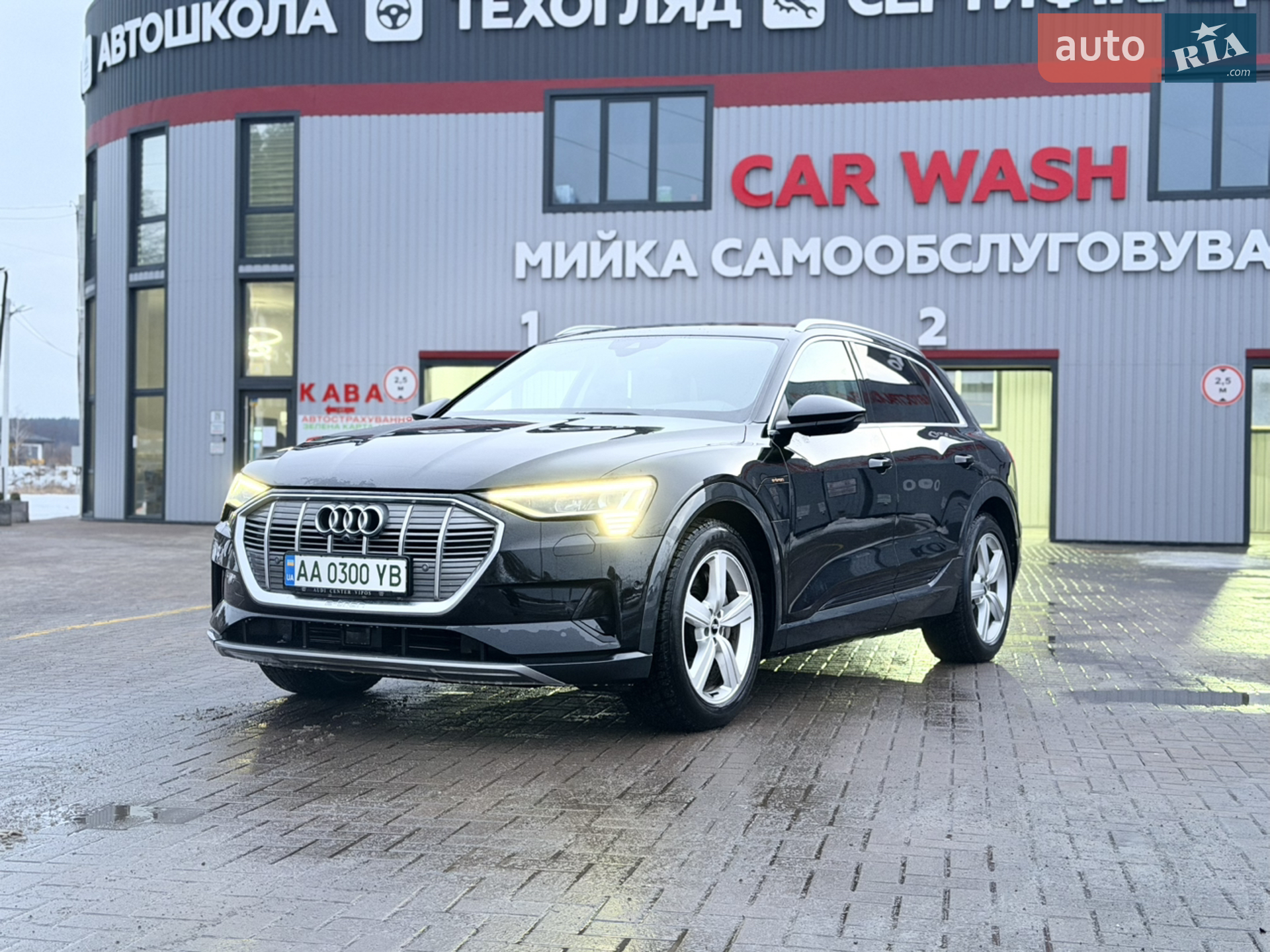 2019 Audi e-tron - мініатюра 16