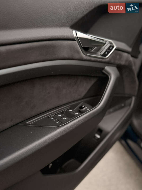 Позашляховик / Кросовер Audi e-tron 2020 в Запоріжжі фото 5 Позашляховик / Кросовер Audi e-tron 2020 в Запоріжжі