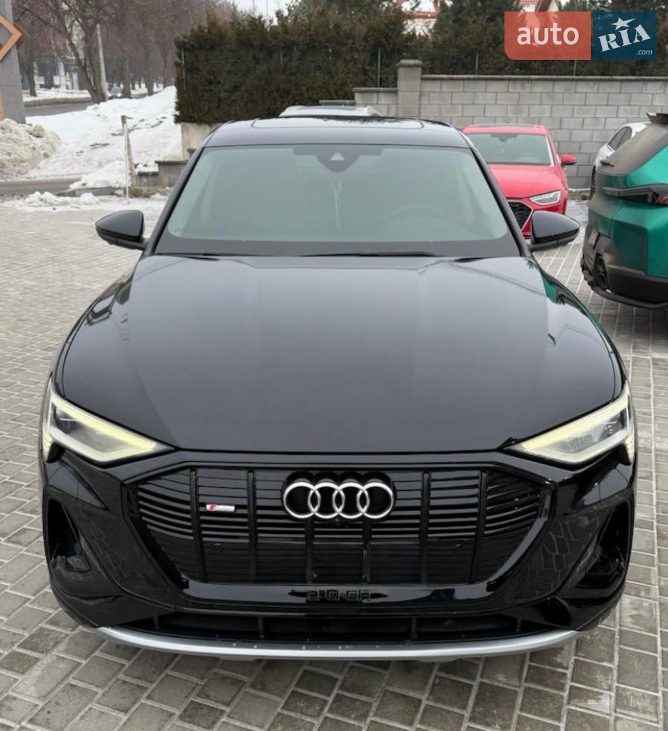 2021 Audi e-tron - мініатюра 20