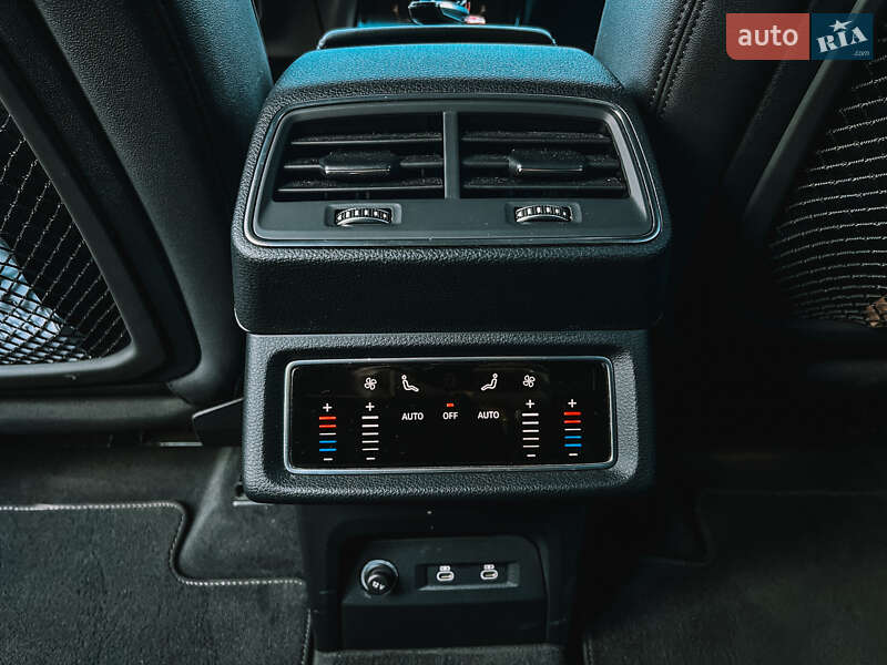 Внедорожник / Кроссовер Audi e-tron 2022 в Самборе фото 29 Внедорожник / Кроссовер Audi e-tron 2022 в Самборе