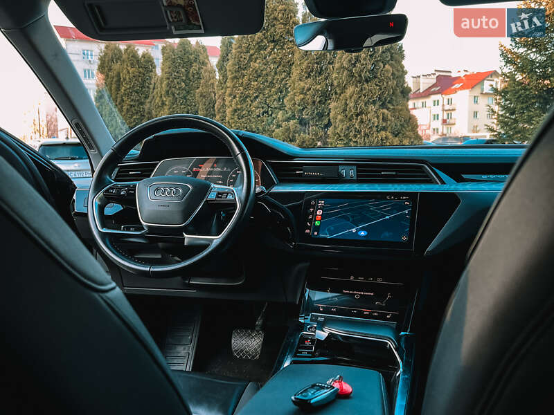 Внедорожник / Кроссовер Audi e-tron 2022 в Самборе фото 33 Внедорожник / Кроссовер Audi e-tron 2022 в Самборе