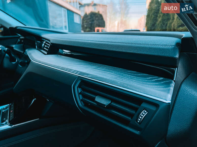 Внедорожник / Кроссовер Audi e-tron 2022 в Самборе фото 42 Внедорожник / Кроссовер Audi e-tron 2022 в Самборе