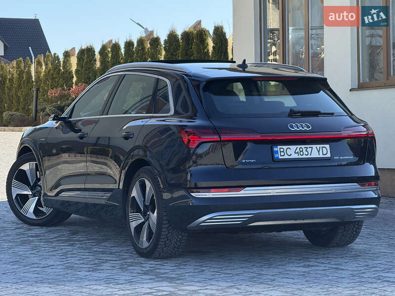 Позашляховик / Кросовер Audi e-tron 2018 в Трускавці фото 33 Позашляховик / Кросовер Audi e-tron 2018 в Трускавці