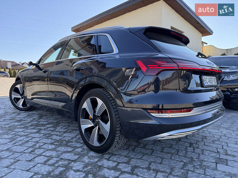 Позашляховик / Кросовер Audi e-tron 2018 в Трускавці фото 36 Позашляховик / Кросовер Audi e-tron 2018 в Трускавці