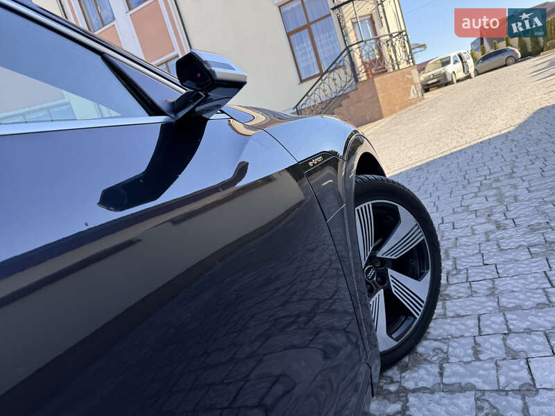 Позашляховик / Кросовер Audi e-tron 2018 в Трускавці фото 55 Позашляховик / Кросовер Audi e-tron 2018 в Трускавці