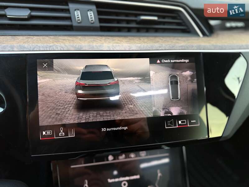 Позашляховик / Кросовер Audi e-tron 2019 в Львові фото 49 Позашляховик / Кросовер Audi e-tron 2019 в Львові