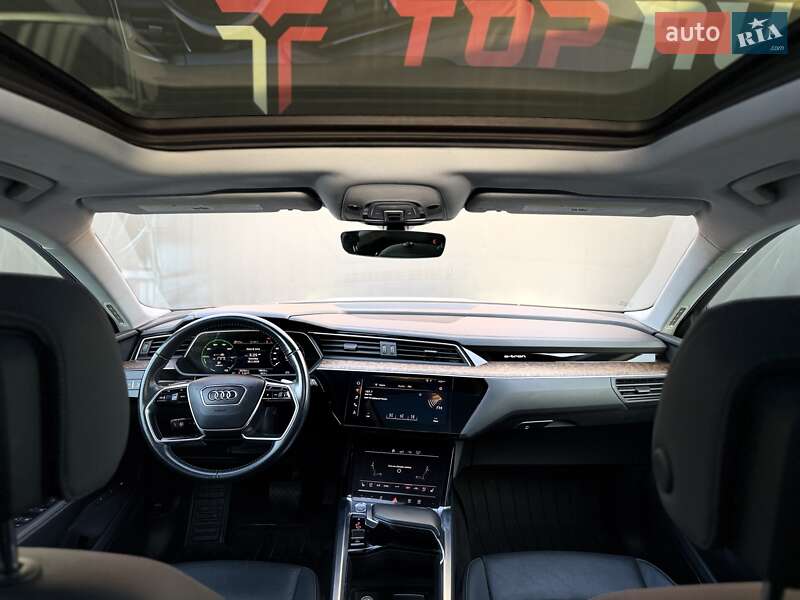 Позашляховик / Кросовер Audi e-tron 2019 в Львові фото 66 Позашляховик / Кросовер Audi e-tron 2019 в Львові