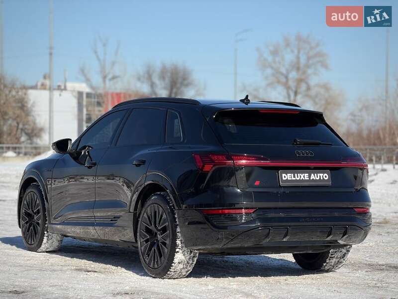 Внедорожник / Кроссовер Audi e-tron 2023 в Киеве фото 15 Внедорожник / Кроссовер Audi e-tron 2023 в Киеве