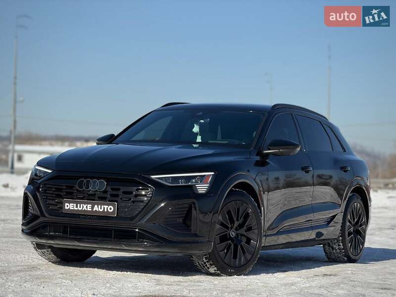 Внедорожник / Кроссовер Audi e-tron 2023 в Киеве фото 37 Внедорожник / Кроссовер Audi e-tron 2023 в Киеве