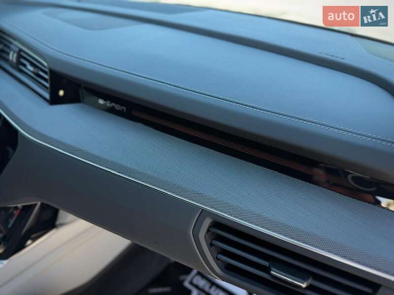 Внедорожник / Кроссовер Audi e-tron 2023 в Киеве фото 93 Внедорожник / Кроссовер Audi e-tron 2023 в Киеве