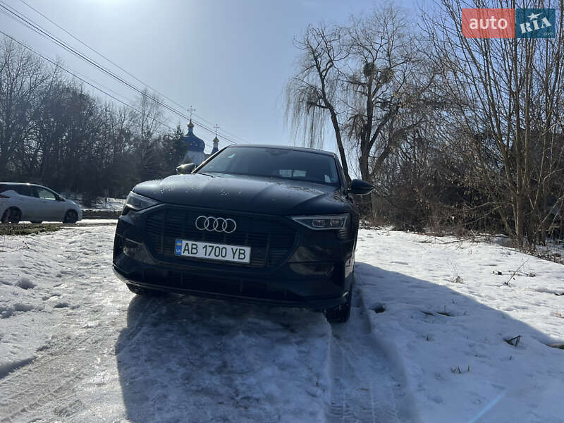 Позашляховик / Кросовер Audi e-tron 2019 в Вінниці фото 43 Позашляховик / Кросовер Audi e-tron 2019 в Вінниці