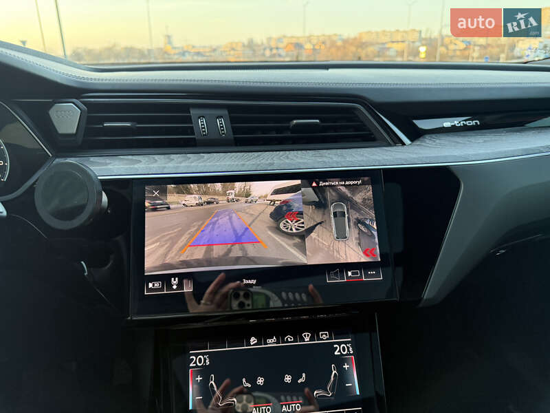 Позашляховик / Кросовер Audi e-tron 2019 в Вінниці фото 24 Позашляховик / Кросовер Audi e-tron 2019 в Вінниці