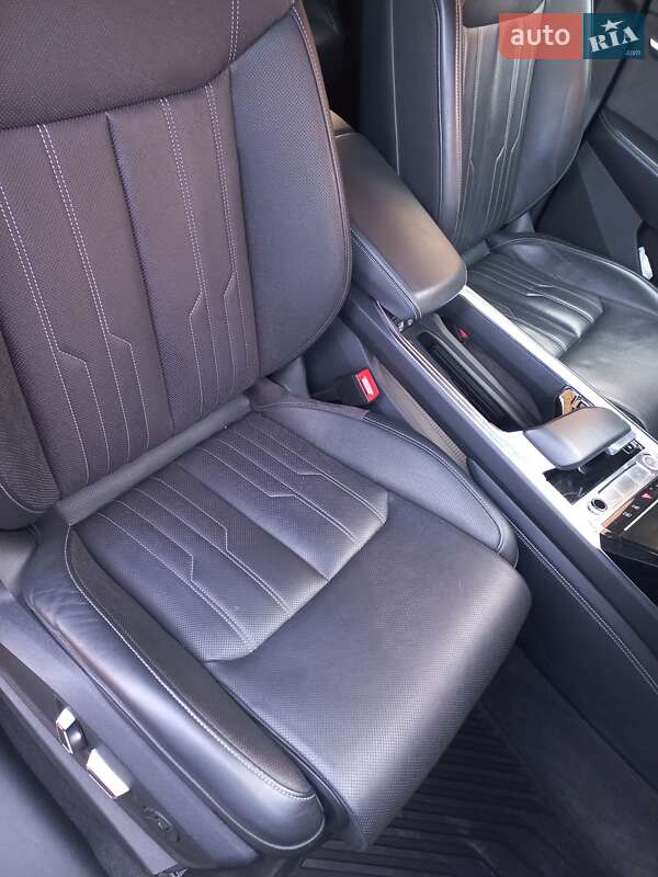 Позашляховик / Кросовер Audi e-tron 2019 в Луцьку