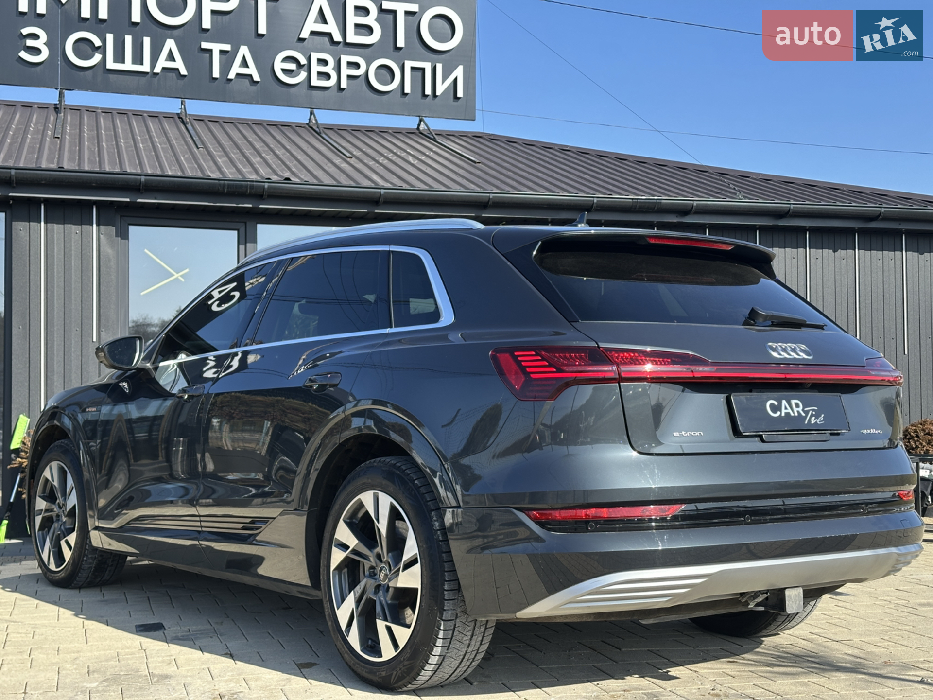 2020 Audi e-tron - мініатюра 11