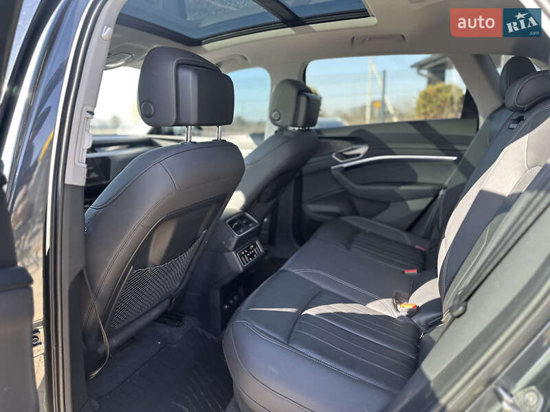 Внедорожник / Кроссовер Audi e-tron 2020 в Львове