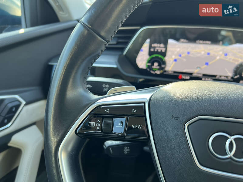 Позашляховик / Кросовер Audi e-tron 2020 в Києві