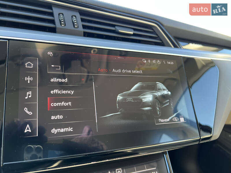 Позашляховик / Кросовер Audi e-tron 2020 в Києві