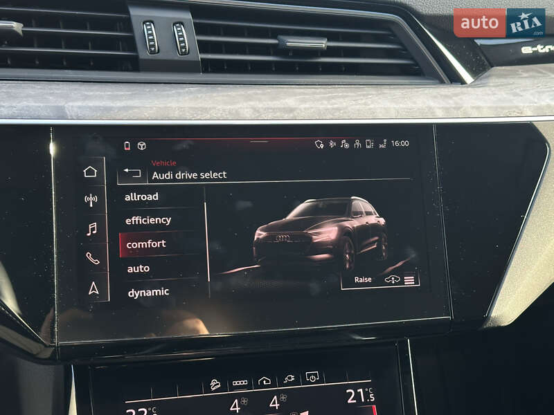 Позашляховик / Кросовер Audi e-tron 2020 в Ужгороді