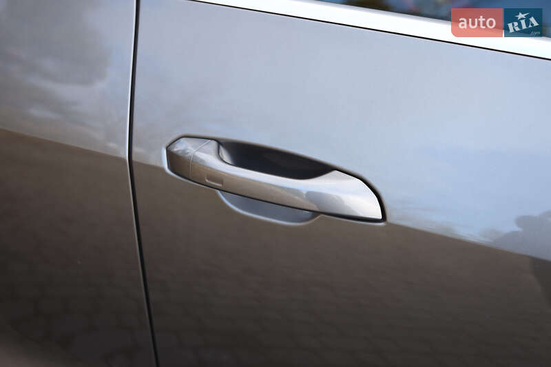 Позашляховик / Кросовер Audi e-tron 2020 в Ужгороді