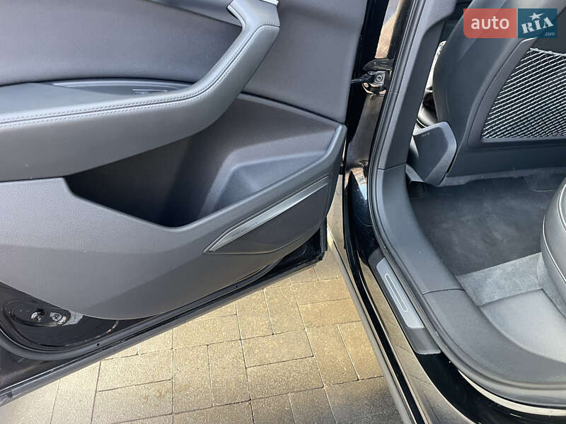 Позашляховик / Кросовер Audi e-tron 2022 в Рівному