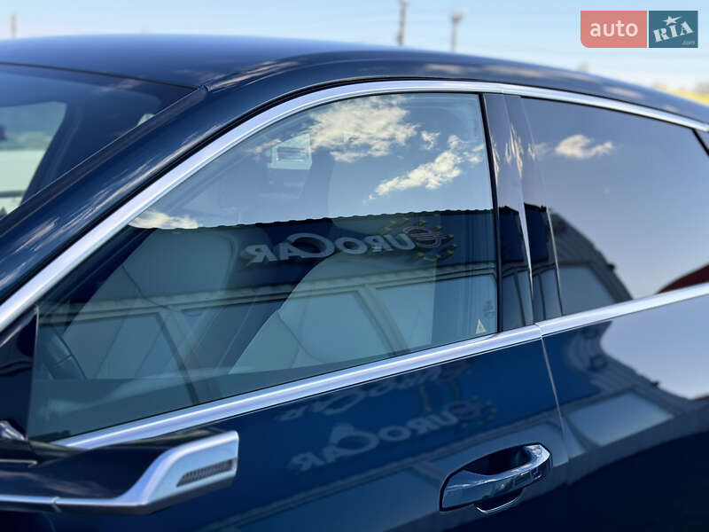 Внедорожник / Кроссовер Audi e-tron 2019 в Киеве