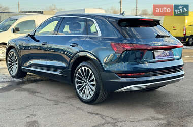 Внедорожник / Кроссовер Audi e-tron 2019 в Киеве