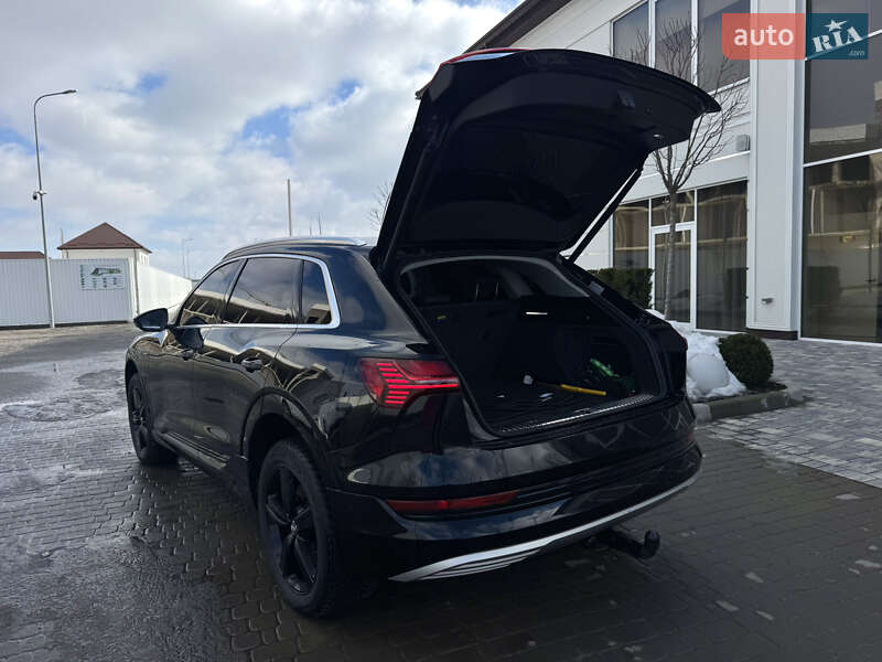 Внедорожник / Кроссовер Audi e-tron 2020 в Виннице