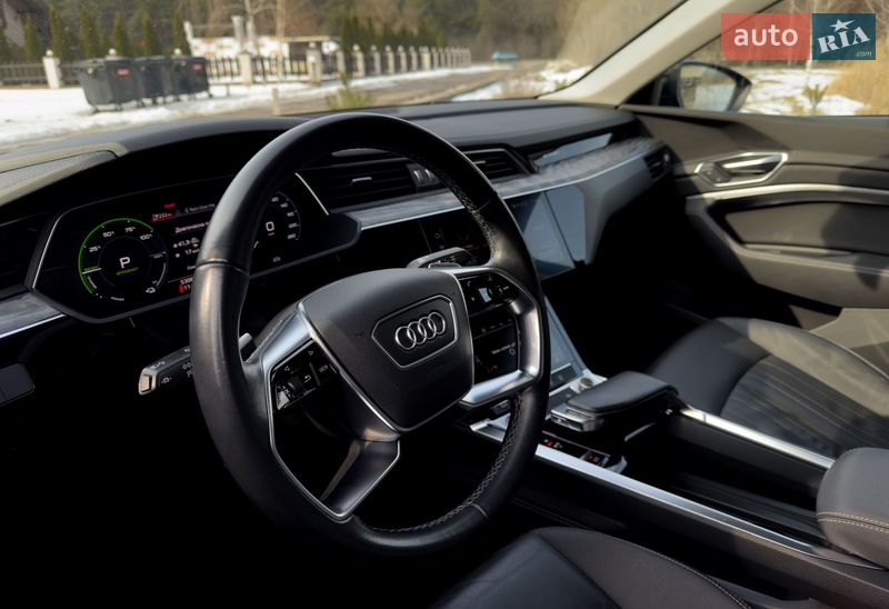 Позашляховик / Кросовер Audi e-tron 2020 в Переяславі