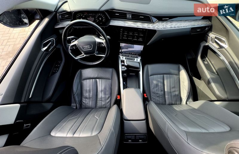 Позашляховик / Кросовер Audi e-tron 2020 в Переяславі