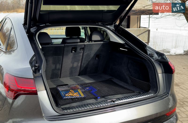 Позашляховик / Кросовер Audi e-tron 2020 в Переяславі