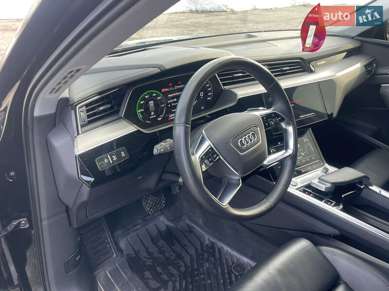 Внедорожник / Кроссовер Audi e-tron 2021 в Ровно