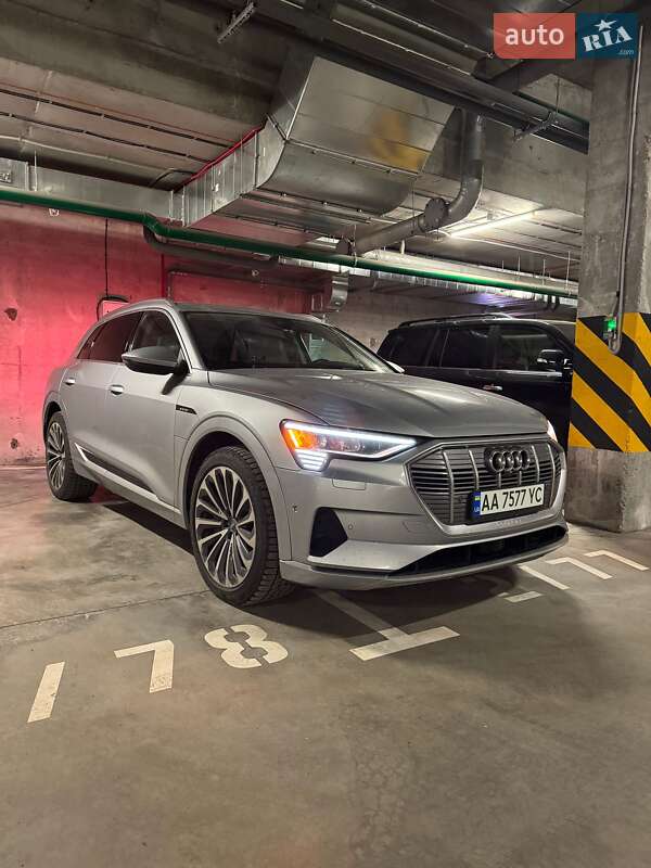 Позашляховик / Кросовер Audi e-tron 2019 в Києві