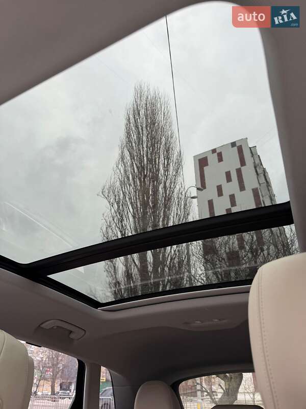 Позашляховик / Кросовер Audi e-tron 2019 в Києві