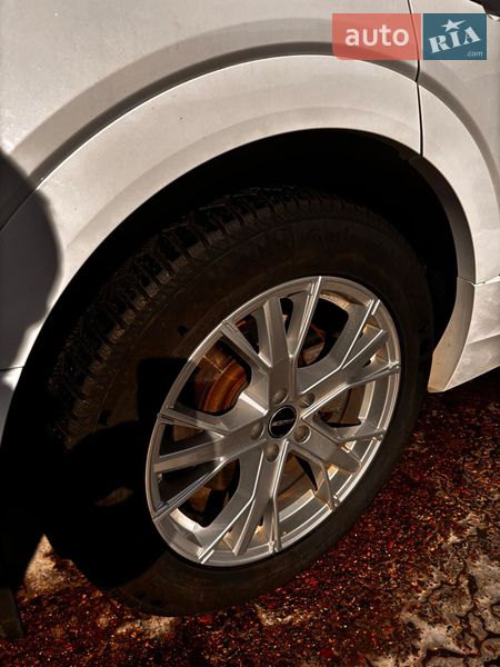 Внедорожник / Кроссовер Audi e-tron 2018 в Львове