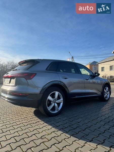 Внедорожник / Кроссовер Audi e-tron 2021 в Ивано-Франковске